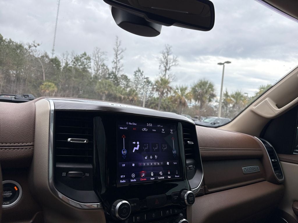 2019 RAM 1500 Laramie Crew Cab 4x4 5'7' Box