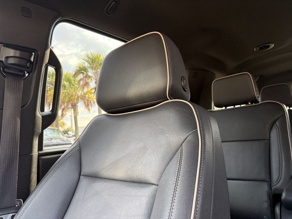 2023 Chevrolet Suburban 2WD Premier