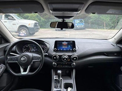 2022 Nissan Sentra SV Xtronic CVT
