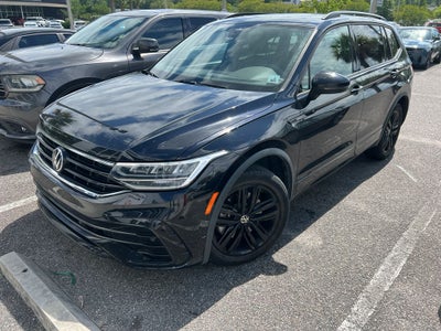2022 Volkswagen Tiguan 2.0T SE R-Line Black