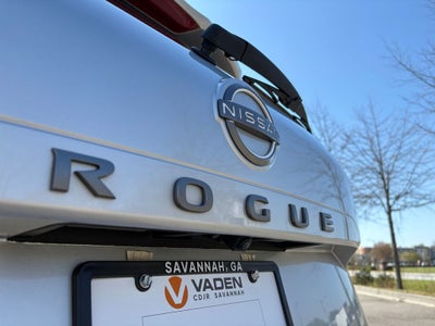 2025 Nissan Rogue SV FWD