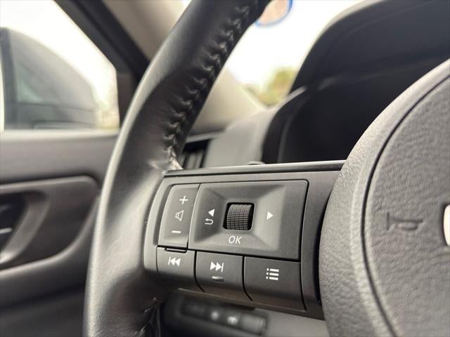 2025 Nissan Pathfinder SV FWD