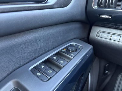 2025 Nissan Pathfinder SV FWD