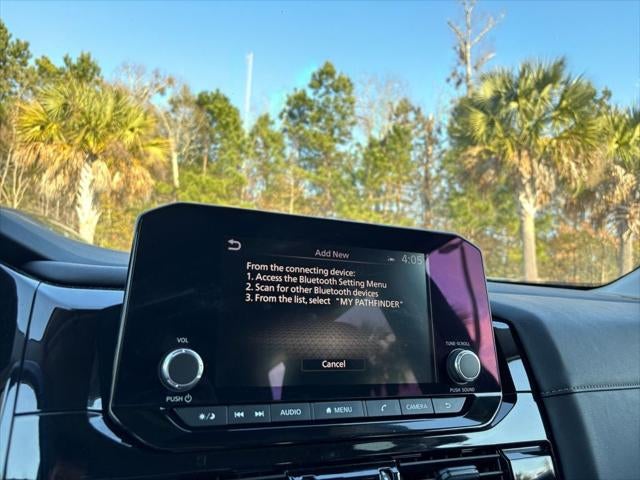 2025 Nissan Pathfinder SV FWD