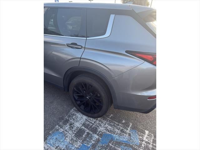 2023 Mitsubishi Outlander SE Black Edition 2WD
