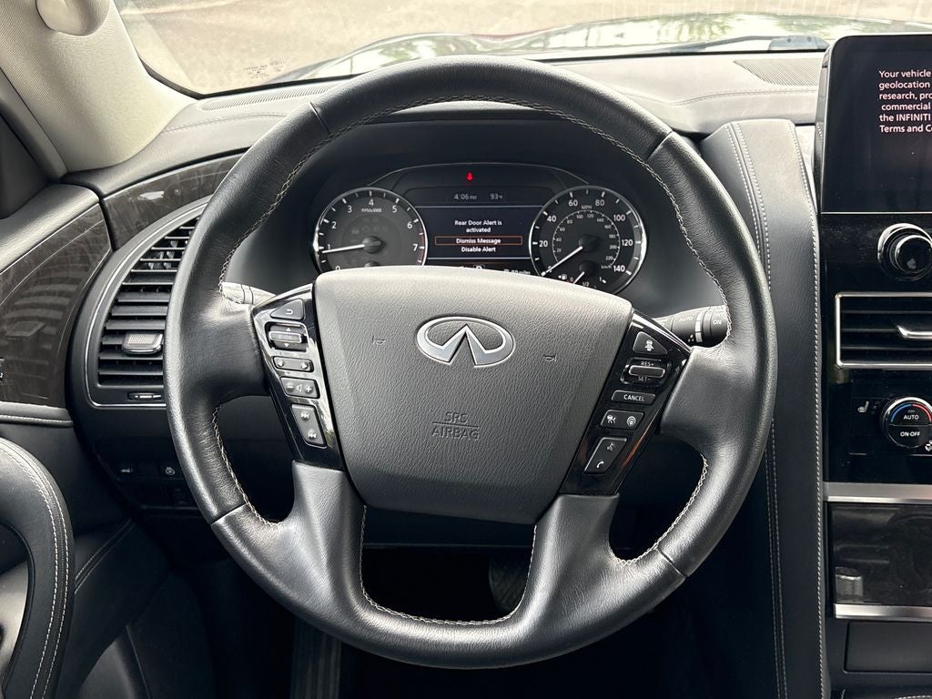 2024 INFINITI QX80 LUXE