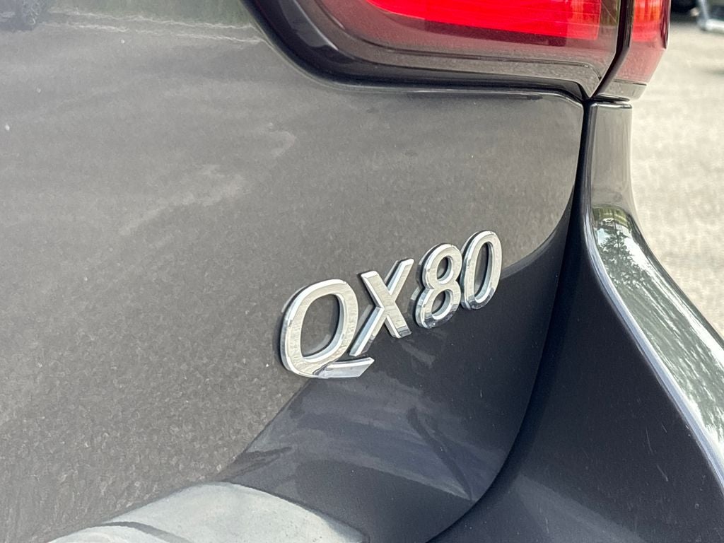 2024 INFINITI QX80 LUXE