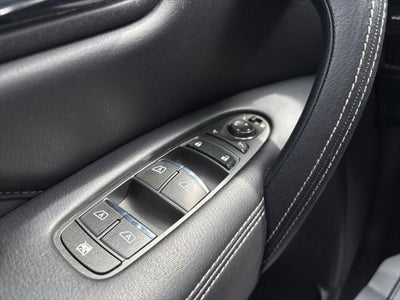 2024 INFINITI QX80 LUXE