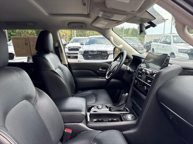 2024 INFINITI QX80 LUXE