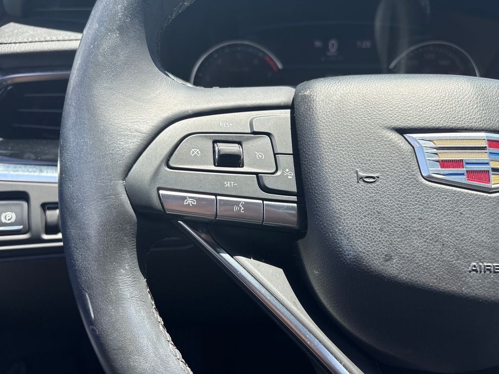 2023 Cadillac XT6 Luxury