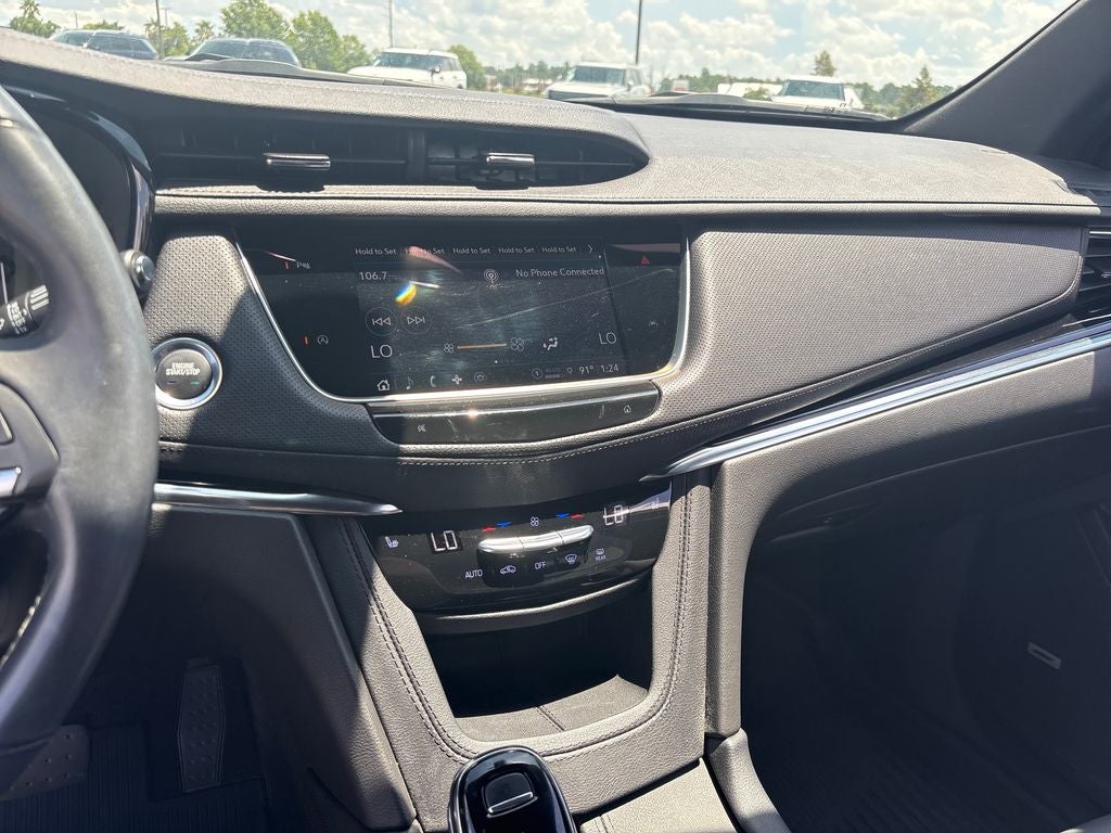 2023 Cadillac XT6 Luxury