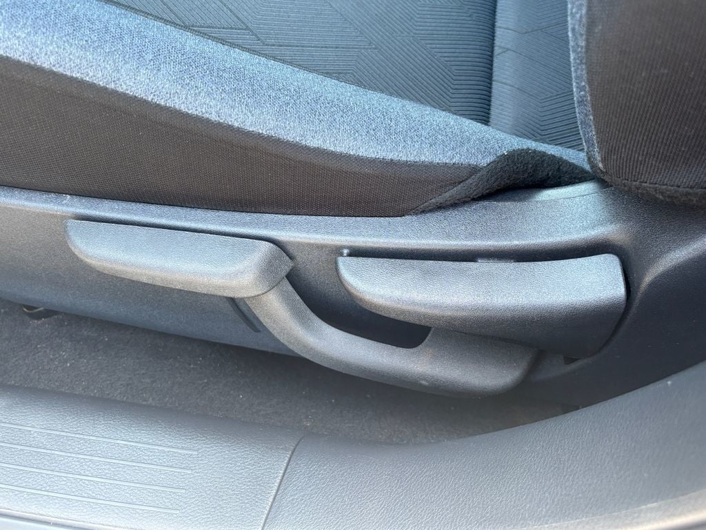 2023 Nissan Versa 1.6 SV