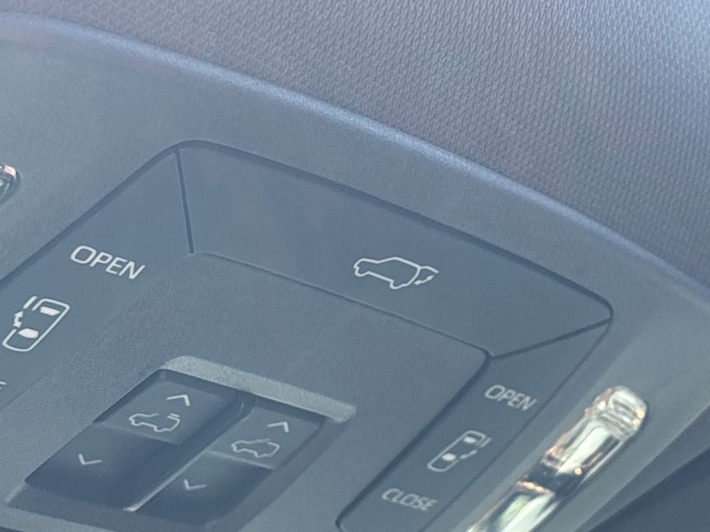 2024 Toyota Sienna XSE 7 Passenger