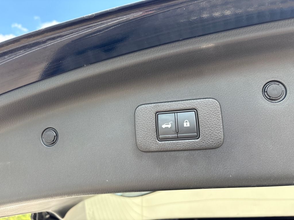 2022 Nissan Armada SL