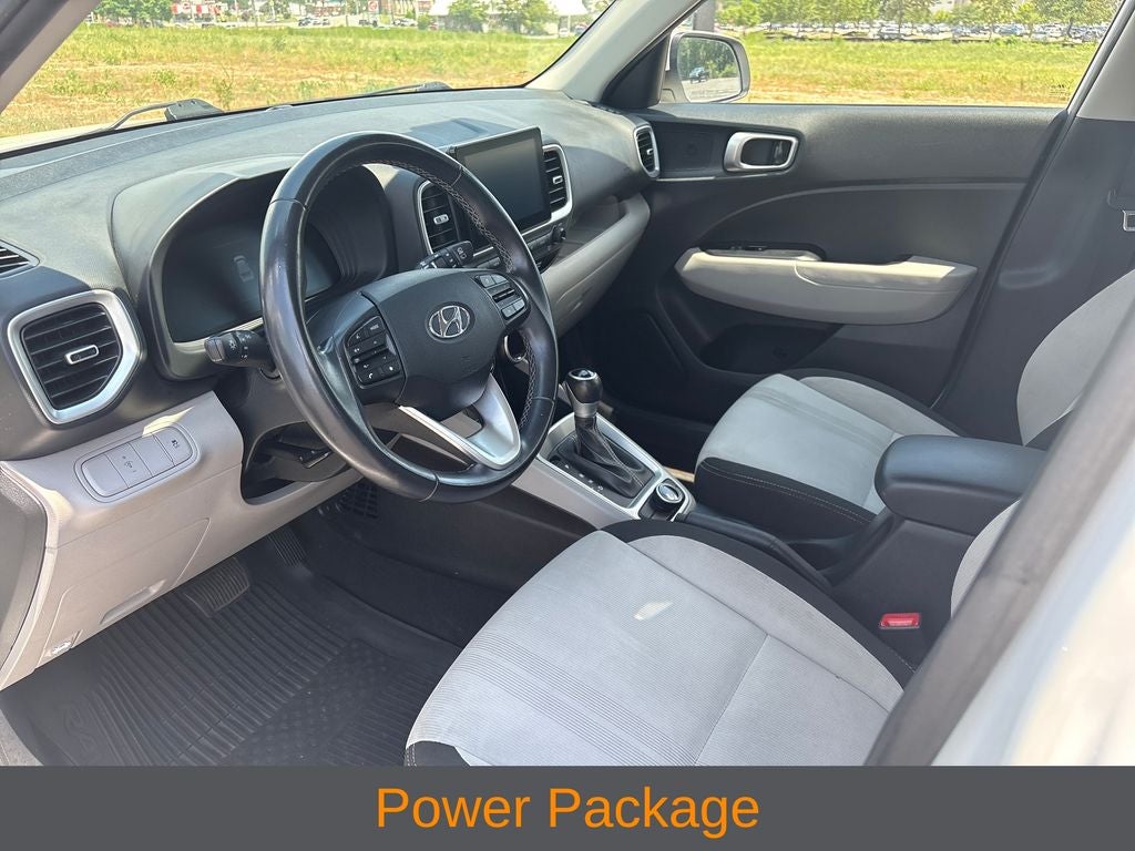 2023 Hyundai Venue SEL