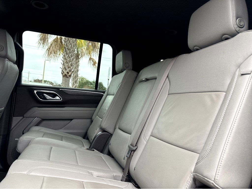 2024 Chevrolet Suburban LT