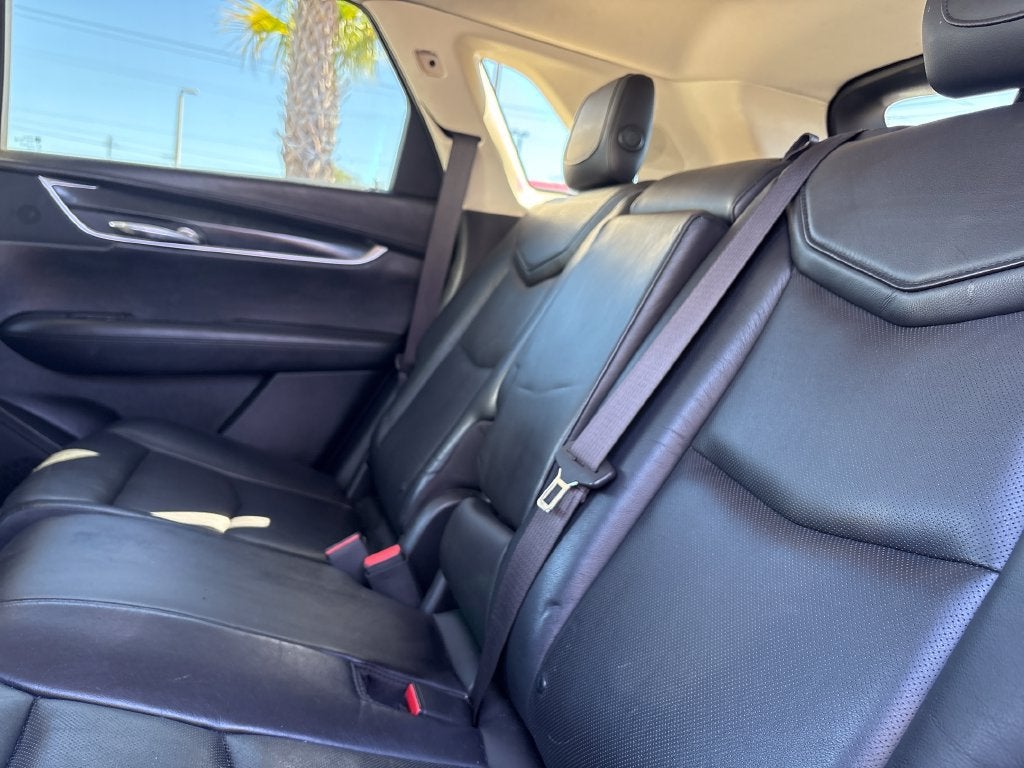2017 Cadillac XT5 Luxury FWD