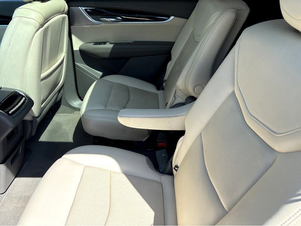 2022 Cadillac XT6 Premium Luxury