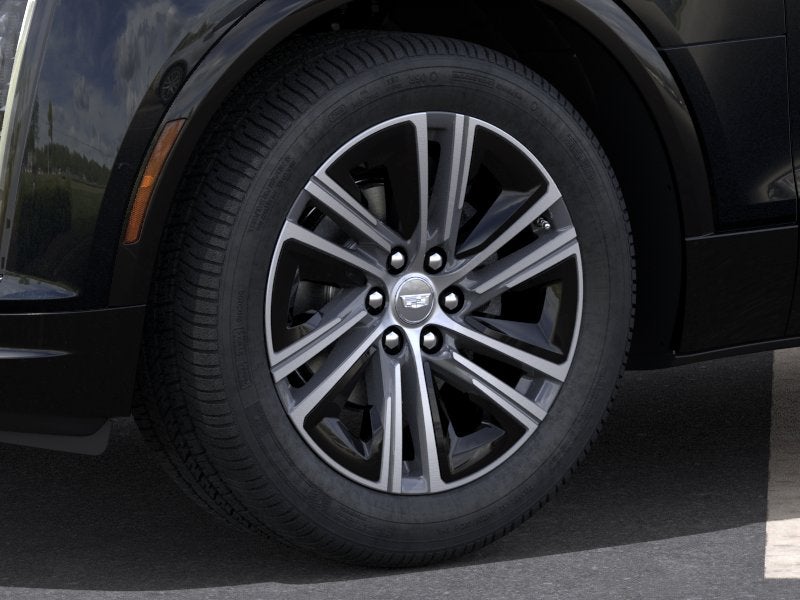 2024 Cadillac LYRIQ Luxury 2