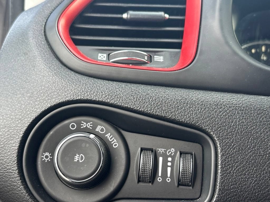 2016 Jeep Renegade Trailhawk