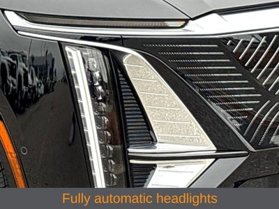 2025 Cadillac LYRIQ Luxury 2