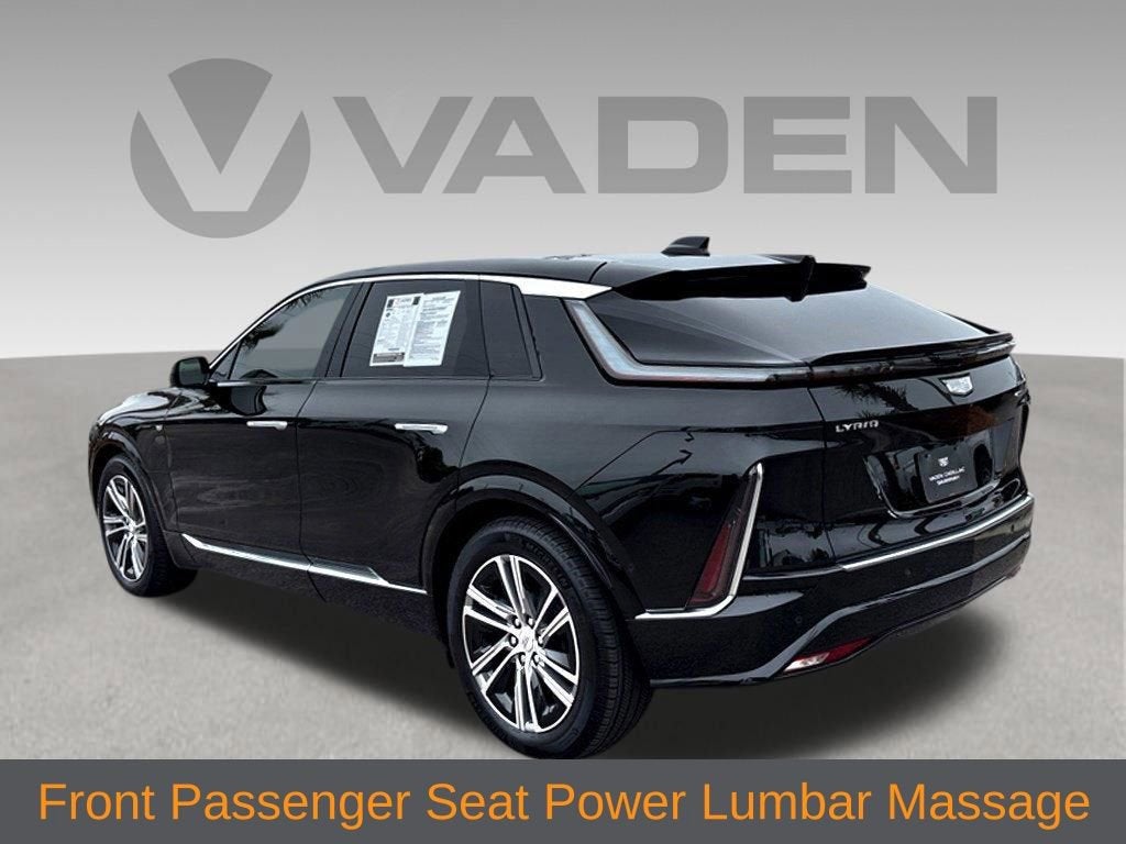 2025 Cadillac LYRIQ Luxury 2