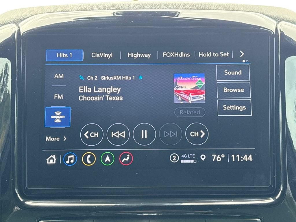 2023 Chevrolet Traverse Base