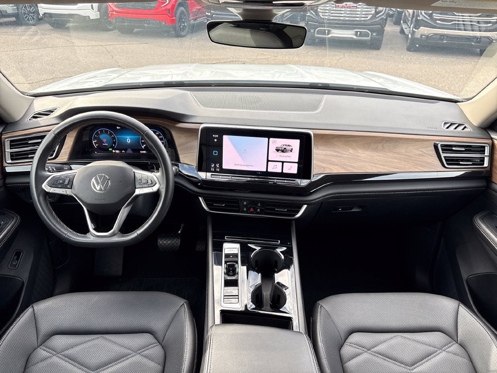 2025 Volkswagen Atlas Base