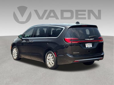 2023 Chrysler Pacifica Base