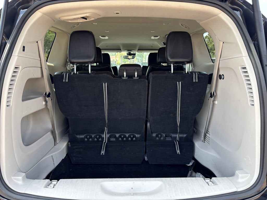 2023 Chrysler Pacifica Base