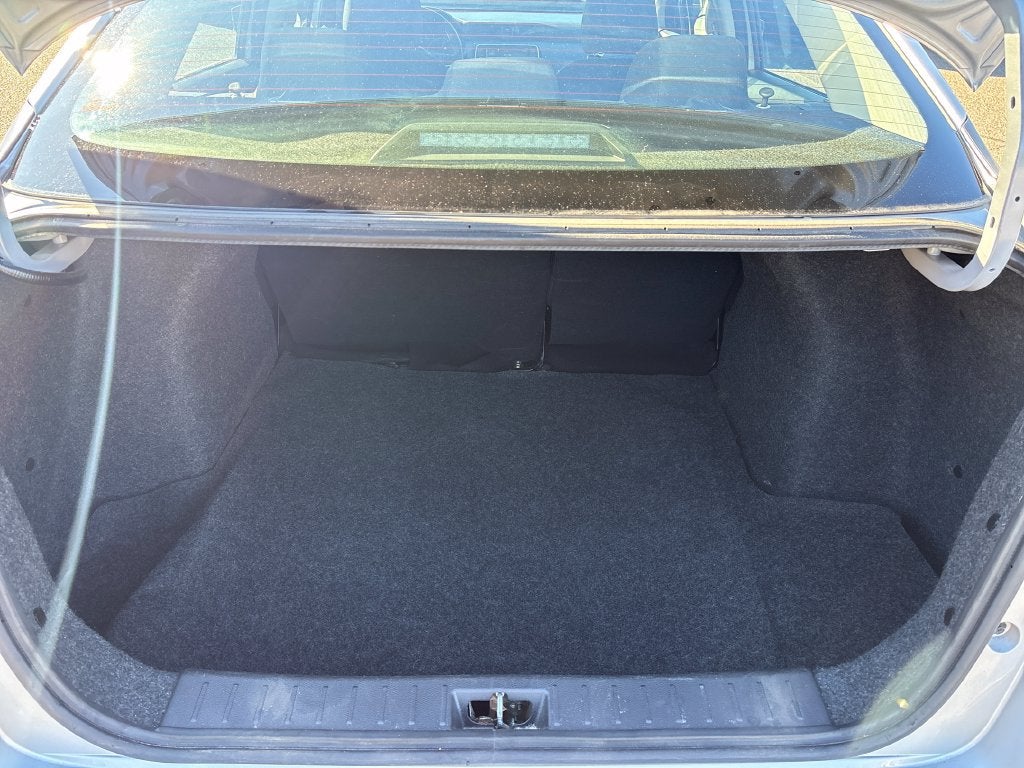 2025 Nissan Versa Base