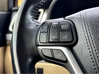 2019 Toyota Highlander SE