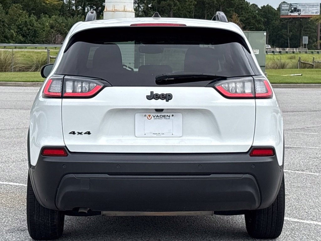 2023 Jeep Cherokee Altitude Lux