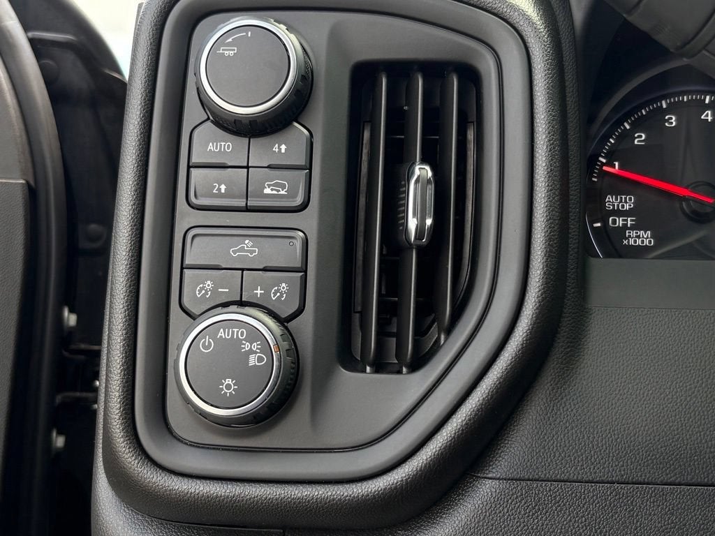 2025 Chevrolet Silverado 1500 Base