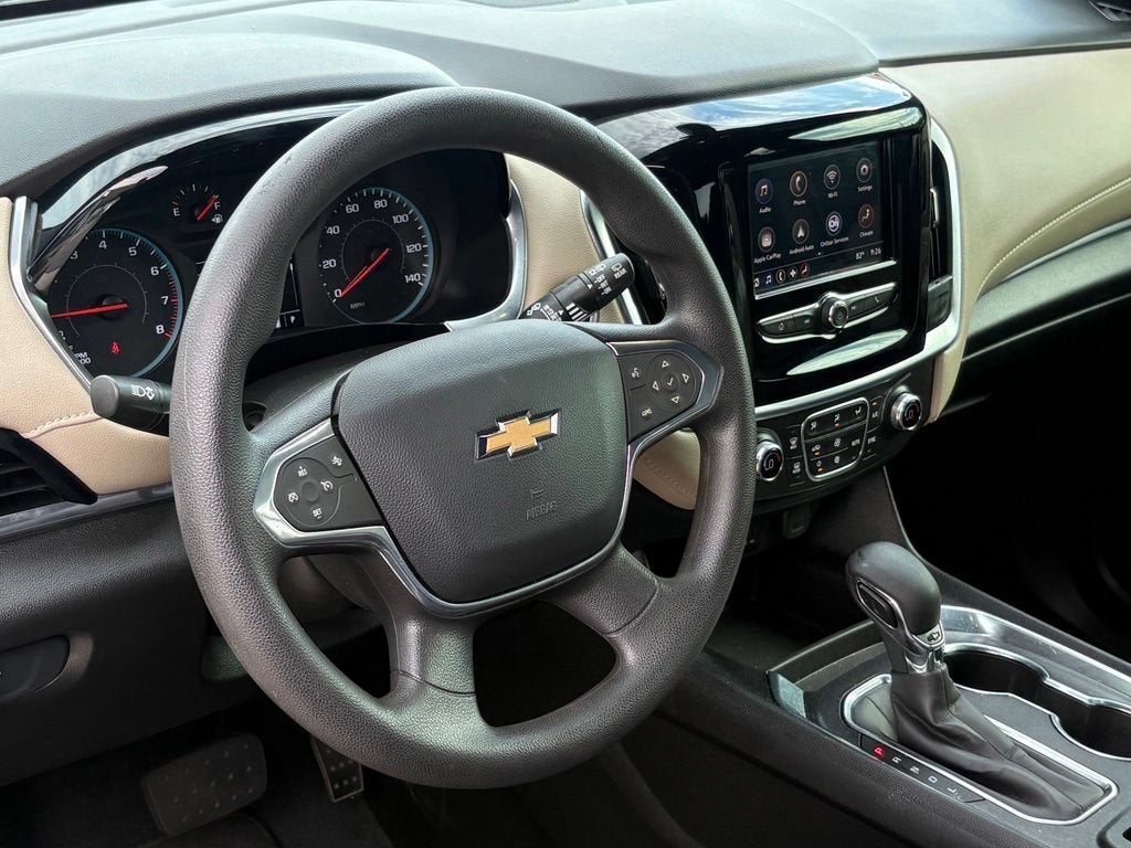 2022 Chevrolet Traverse LS