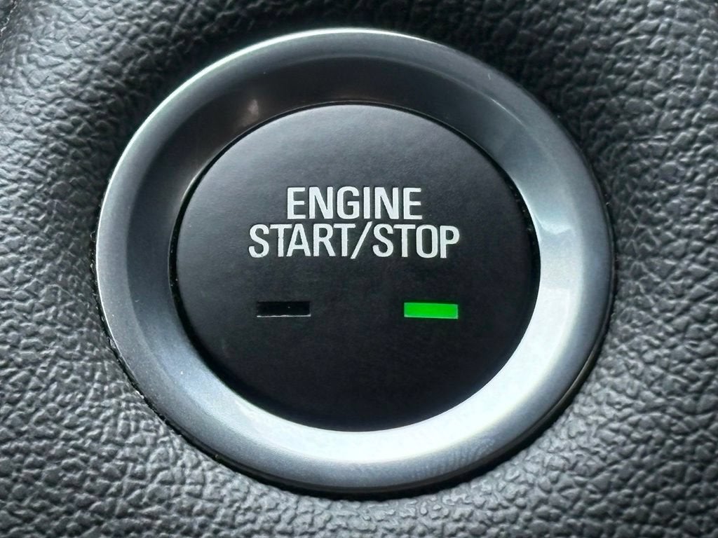 2023 Chevrolet Traverse Base