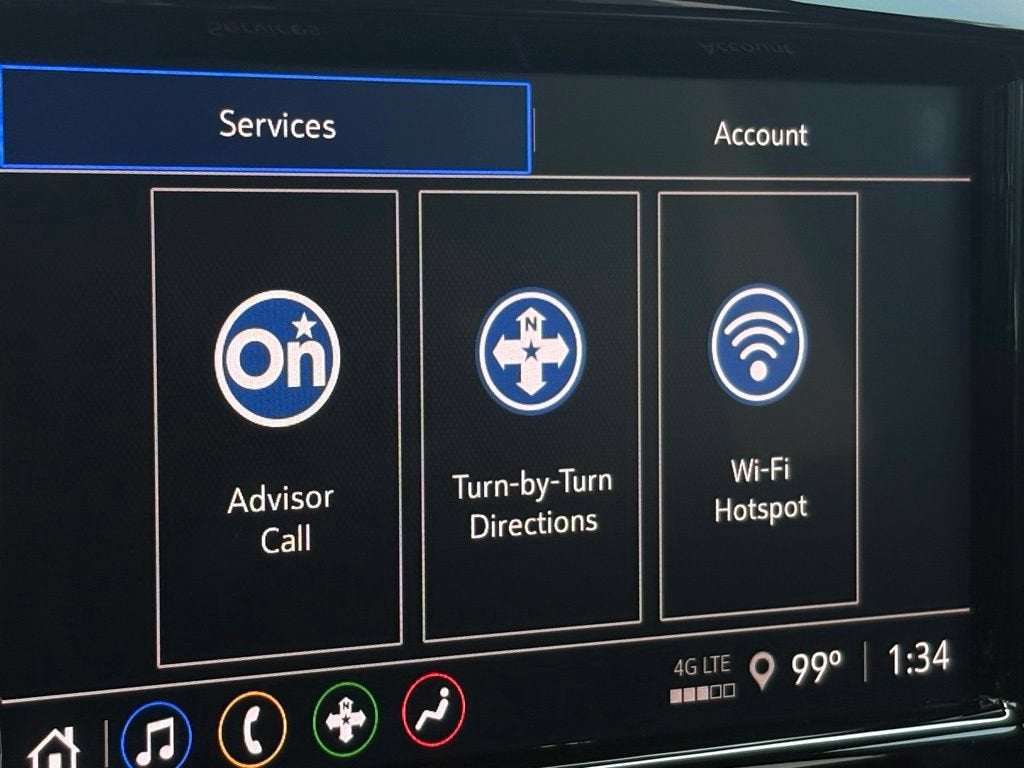 2023 Chevrolet Traverse Base