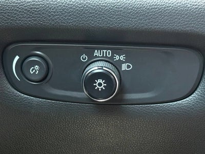 2023 Chevrolet Traverse Base