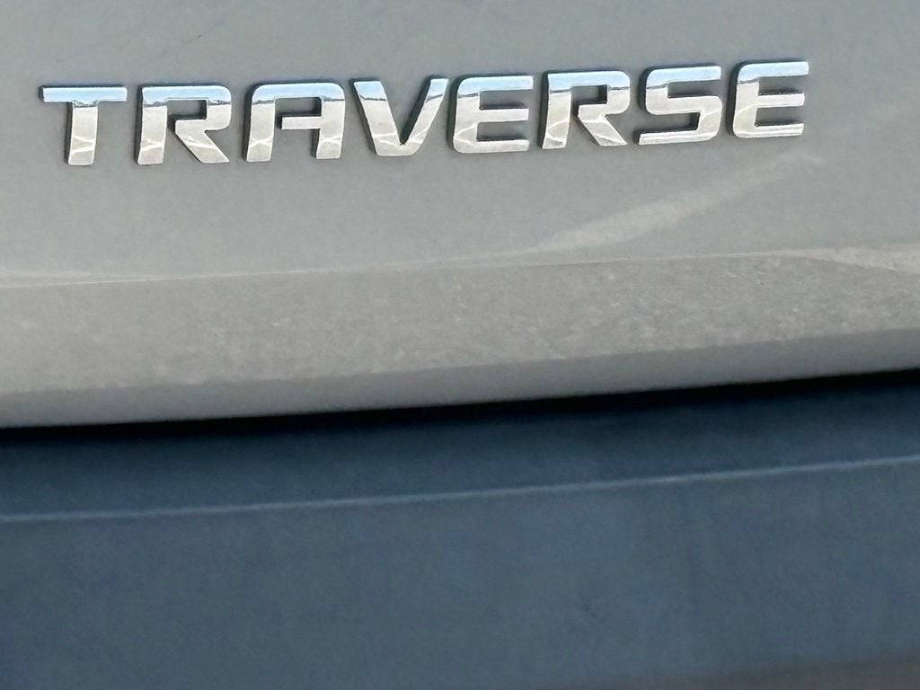 2023 Chevrolet Traverse Base
