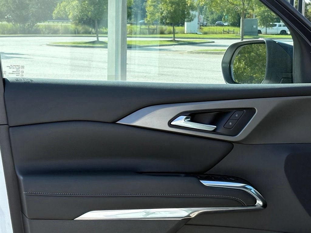 2026 Chevrolet Traverse Base