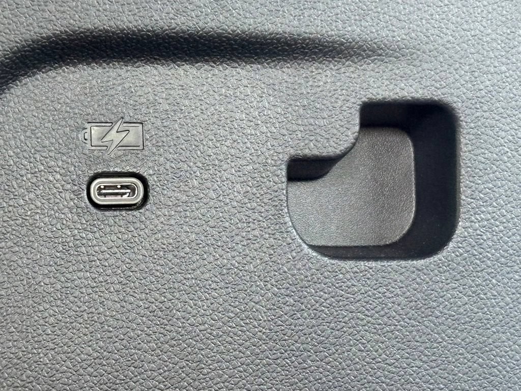 2026 Chevrolet Traverse Base
