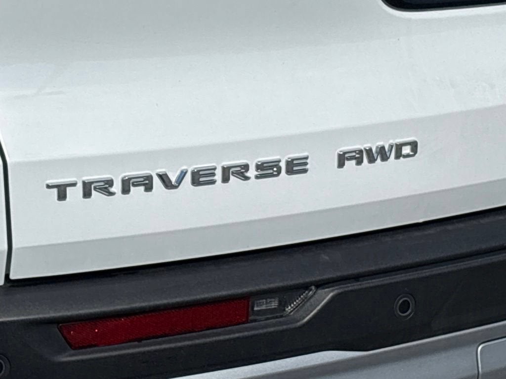 2026 Chevrolet Traverse Base