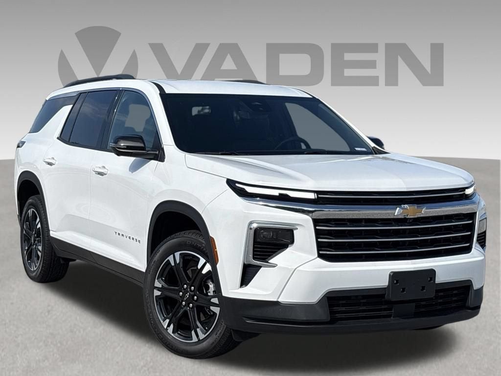 2026 Chevrolet Traverse Base