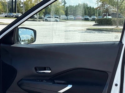 2024 Nissan Kicks Base