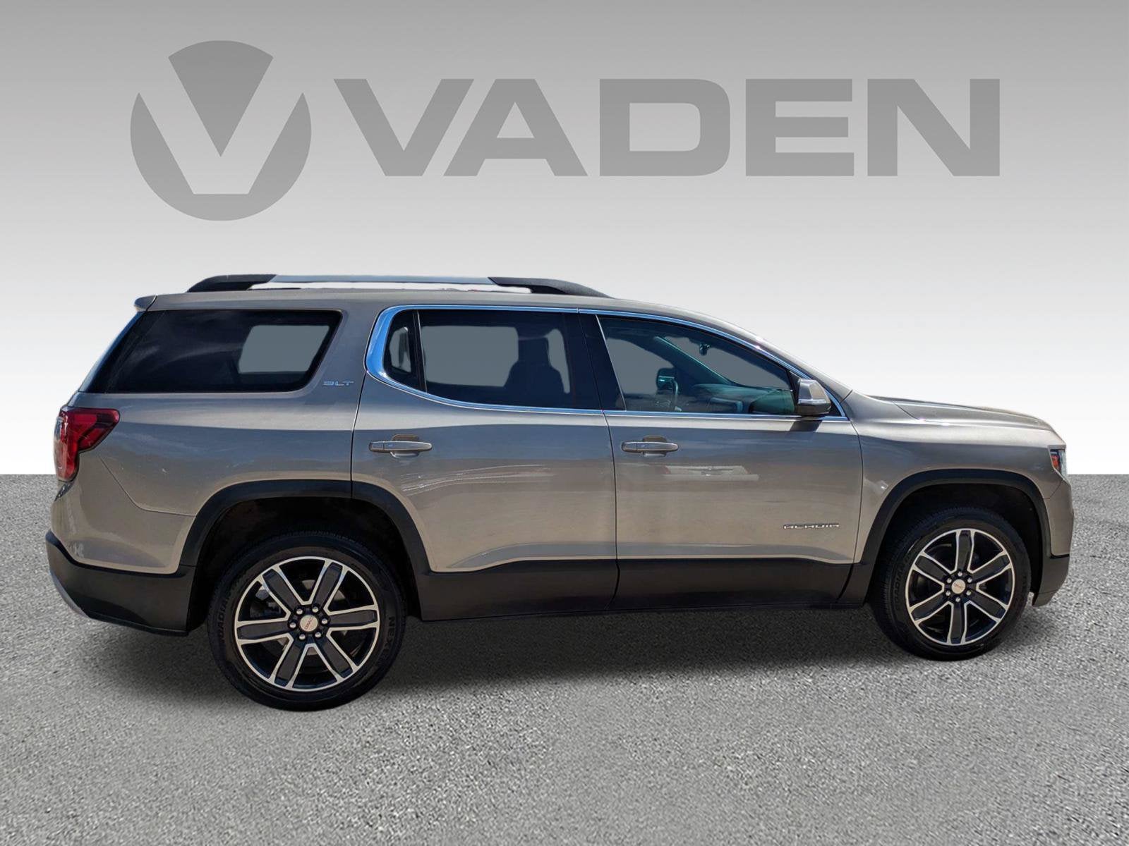 2022 GMC Acadia SLT