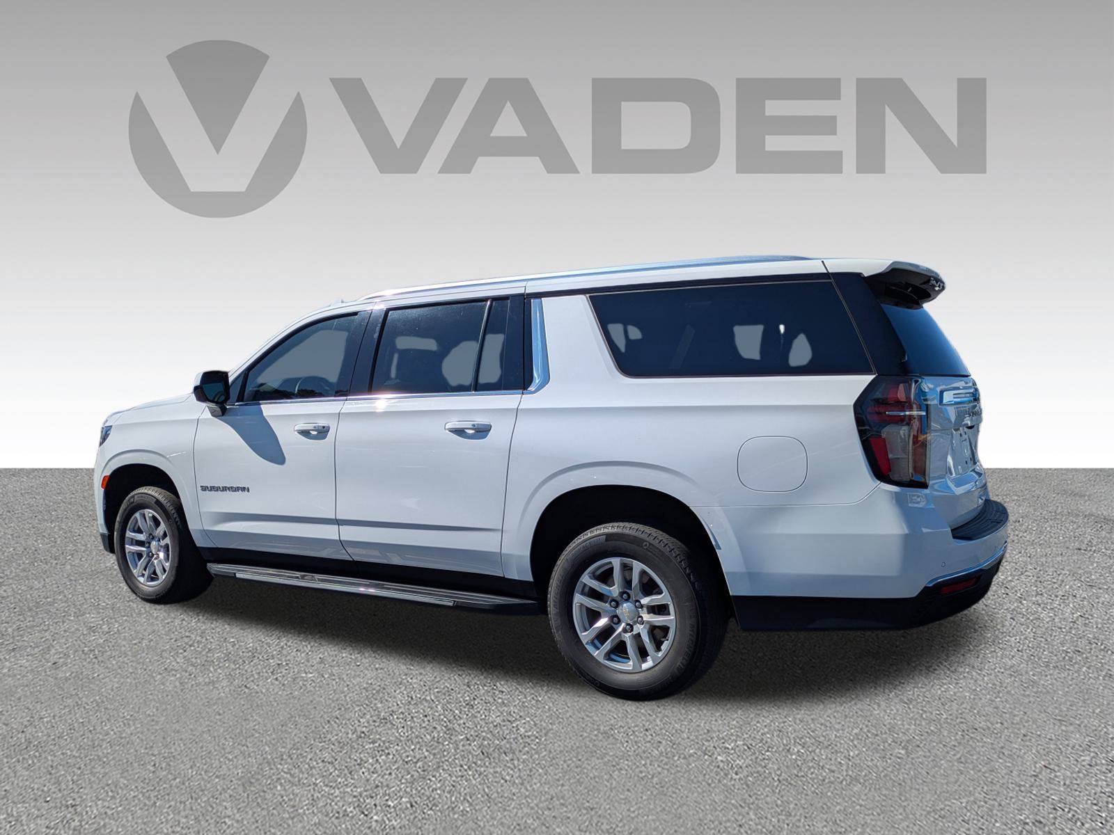 2023 Chevrolet Suburban LS