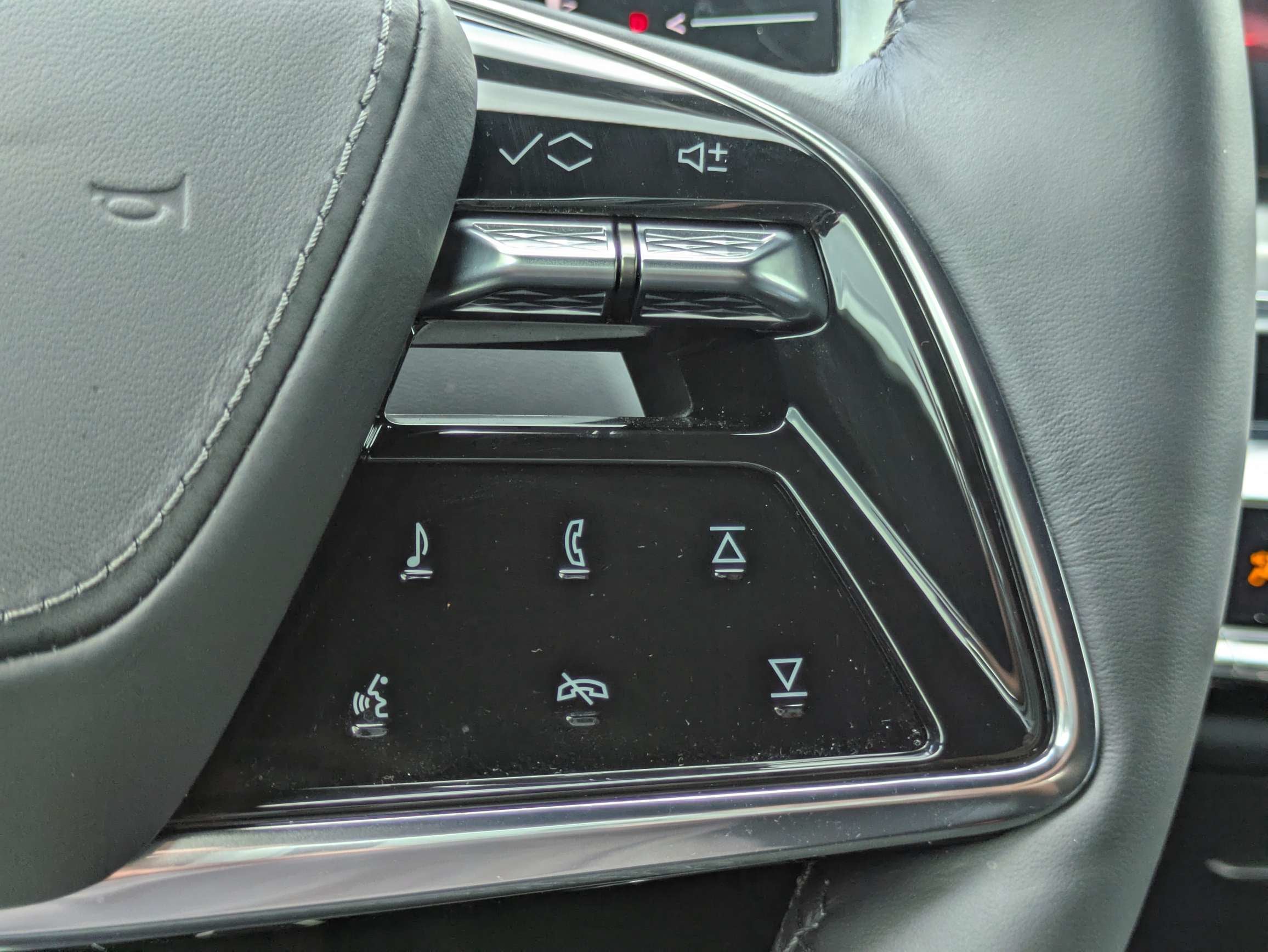 2026 Cadillac LYRIQ V-Series