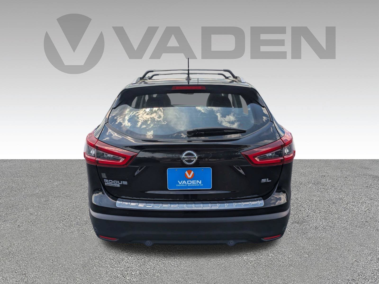 2022 Nissan Rogue Sport SL FWD Xtronic CVT