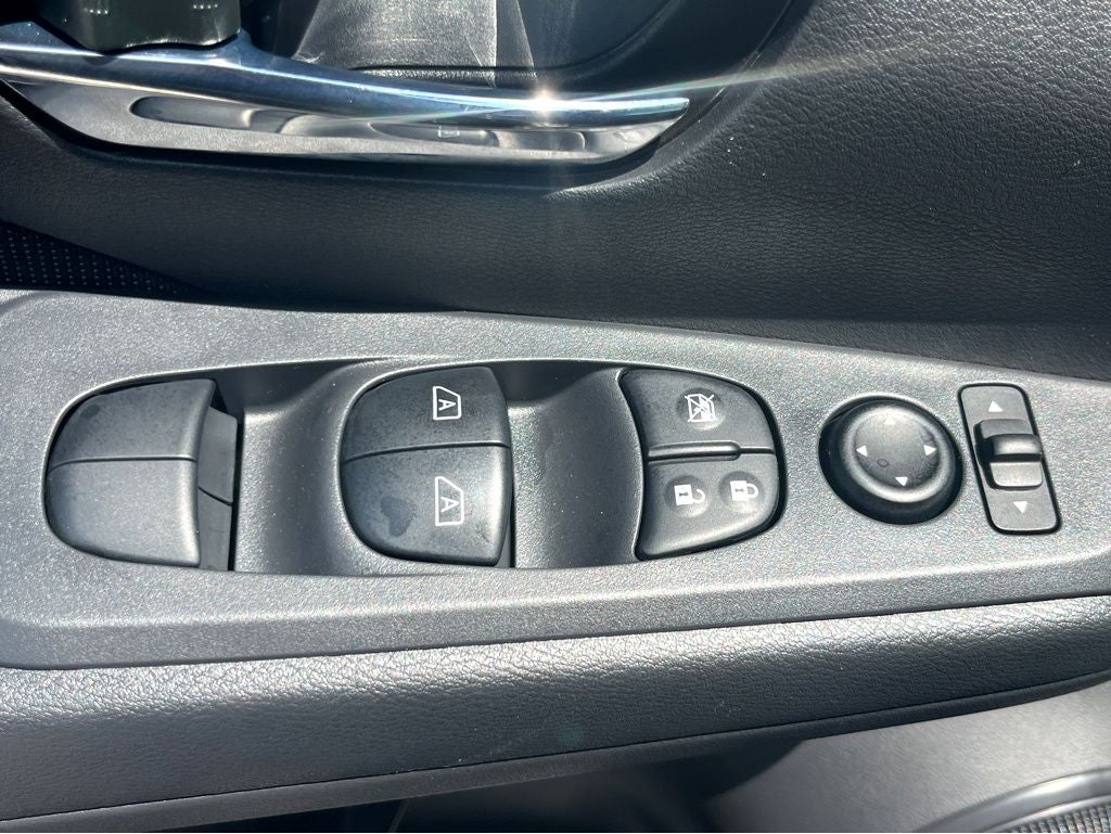2024 Nissan Kicks SV - Photo 18