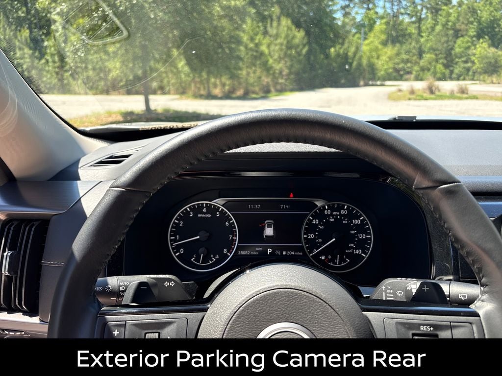 2023 Nissan Pathfinder SL - Photo 11
